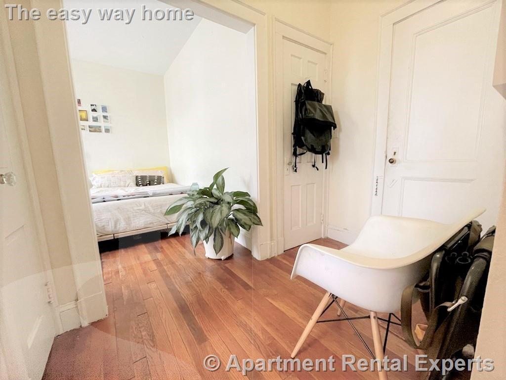 73 Martin St, Neighborhood Nine