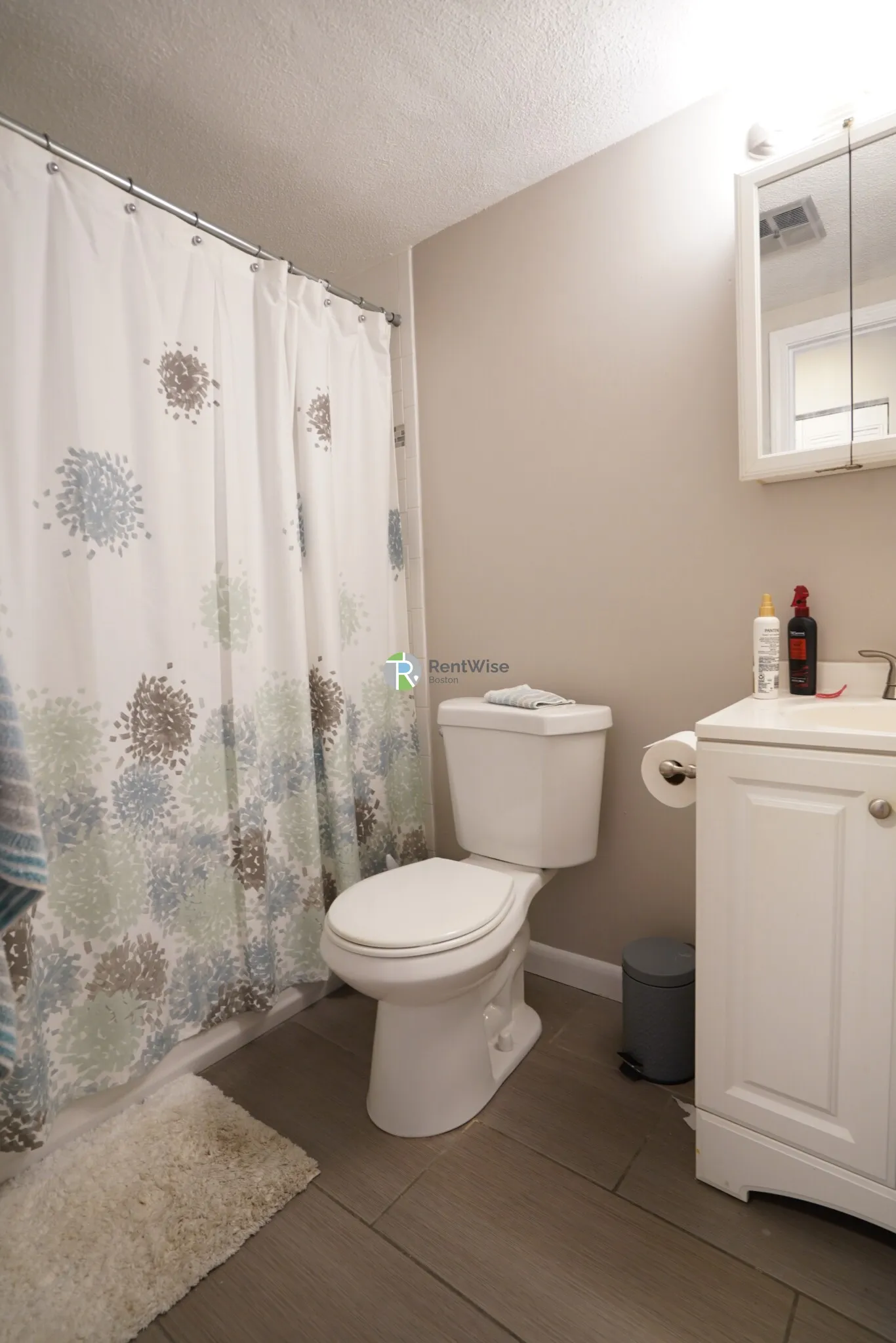 12 Cottage Ct, Nonantum