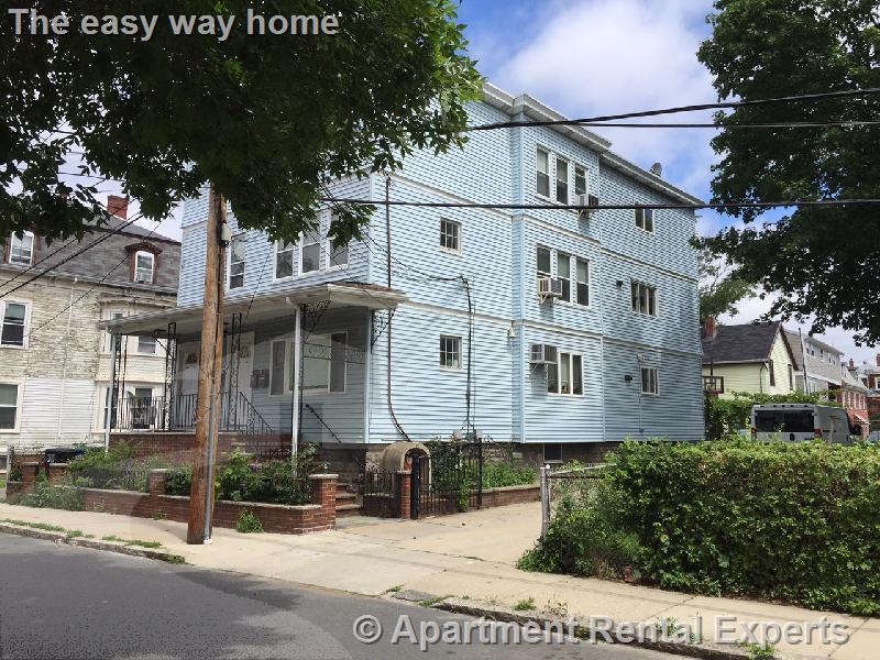 9 Arlington St, Sullivan Square