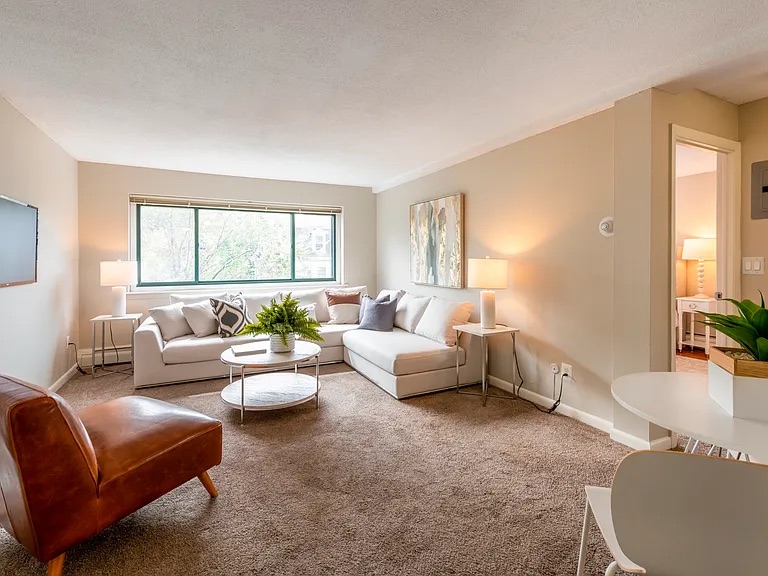 375 Harvard St, Mid-Cambridge
