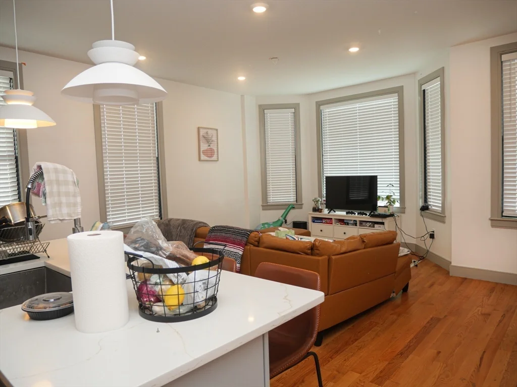 15 Maywood, Roxbury