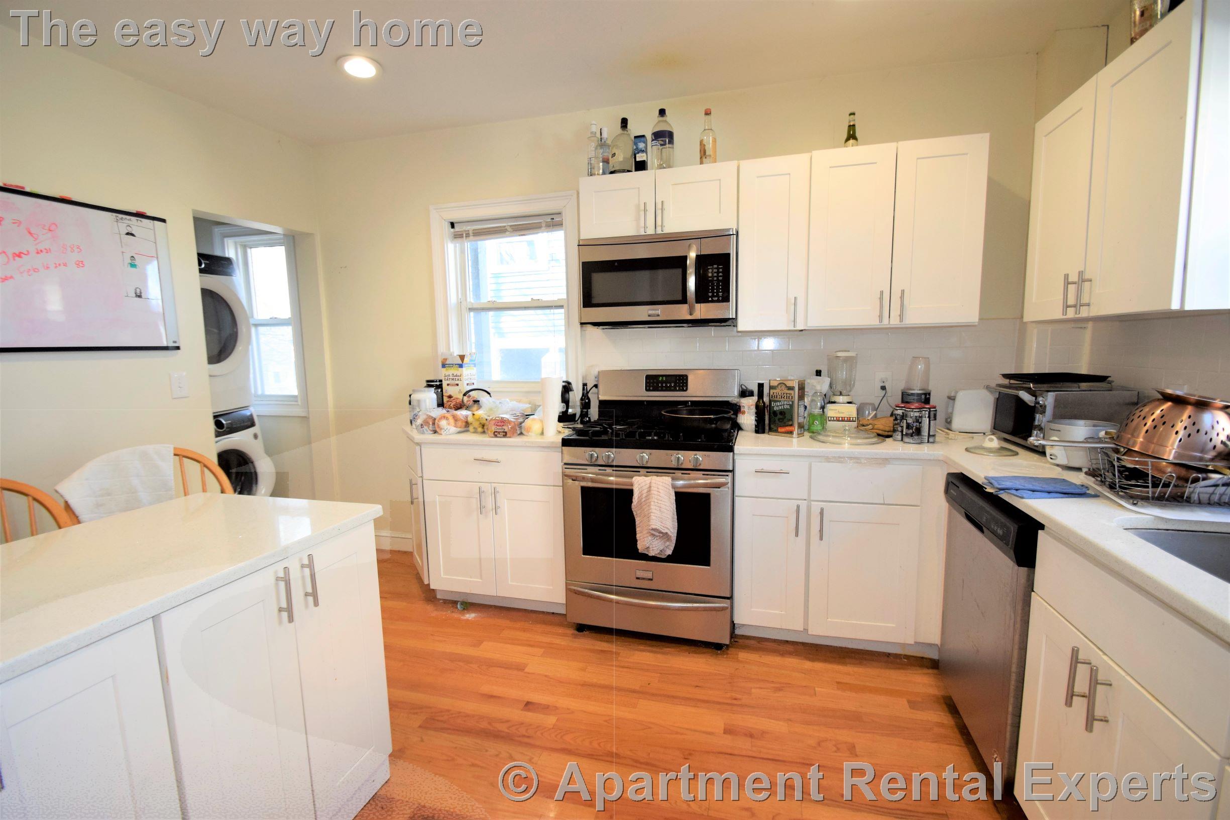 9-11 Winter Hill Rd, Magoun Square