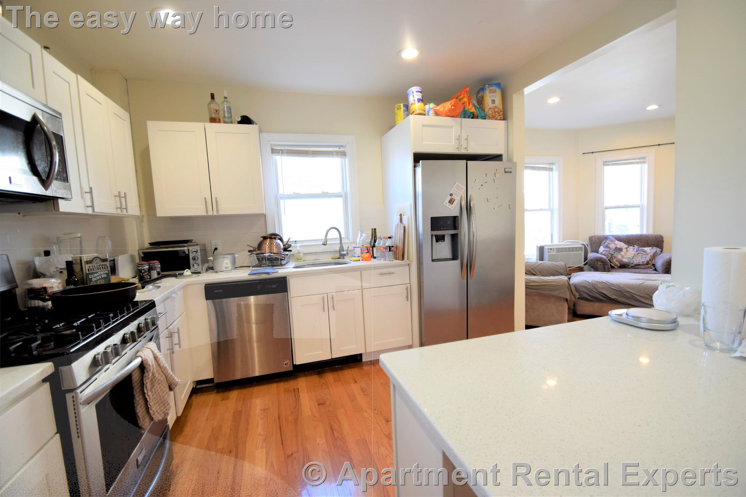 9-11 Winter Hill Rd, Magoun Square