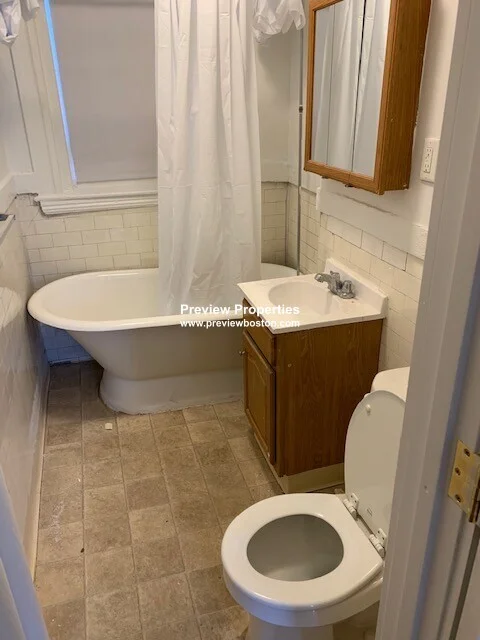 1175 Boylston St, Fenway