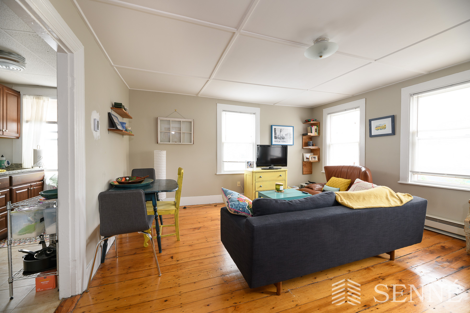 720 Massachusetts Ave, Riverside