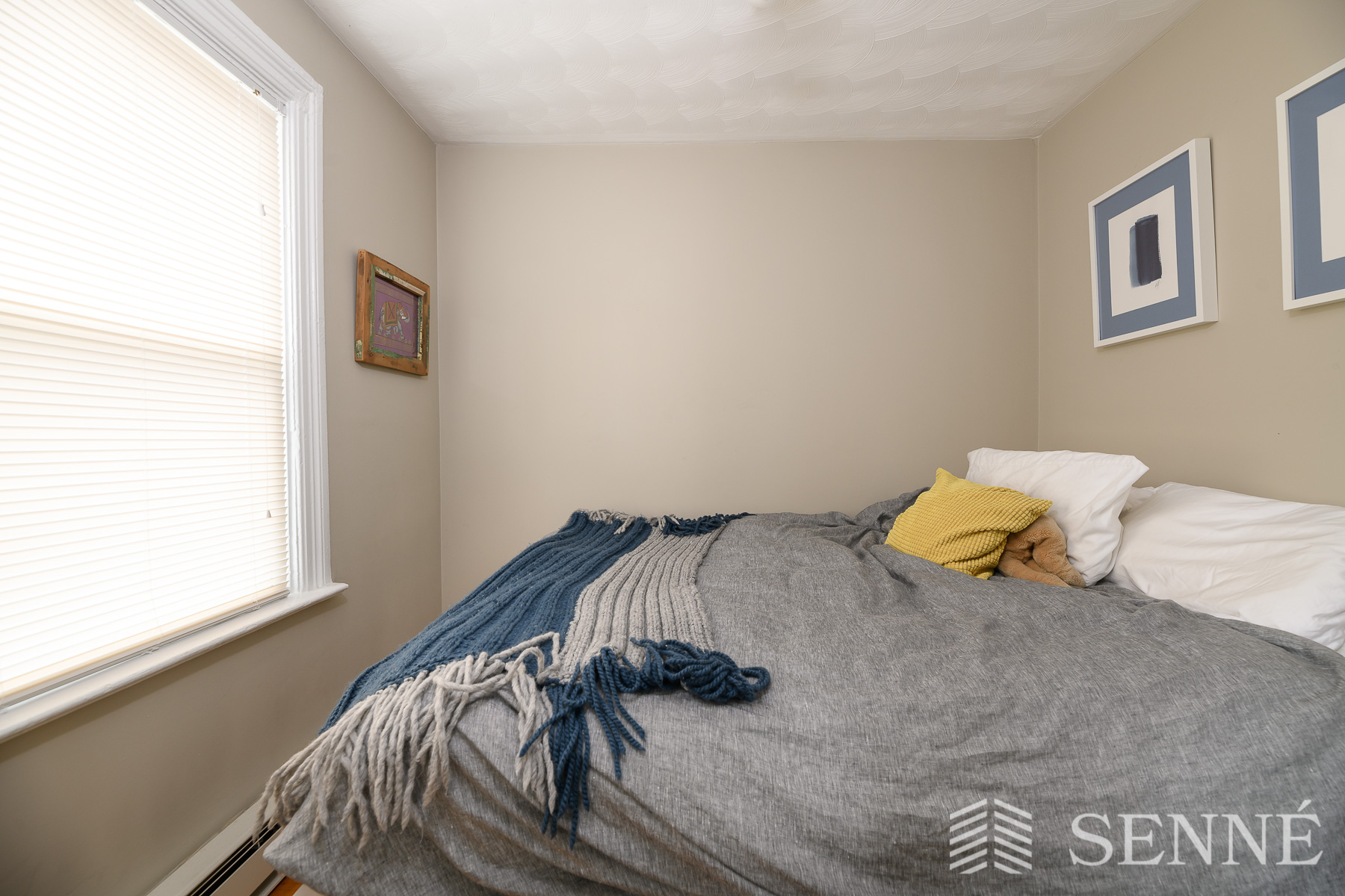 720 Massachusetts Ave, Riverside