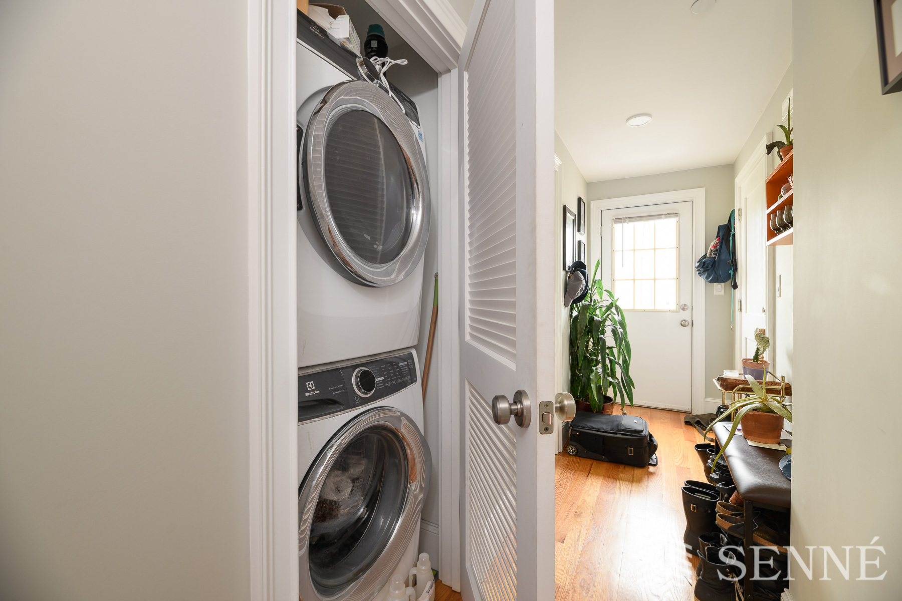 279 Concord Ave, Neighborhood Nine