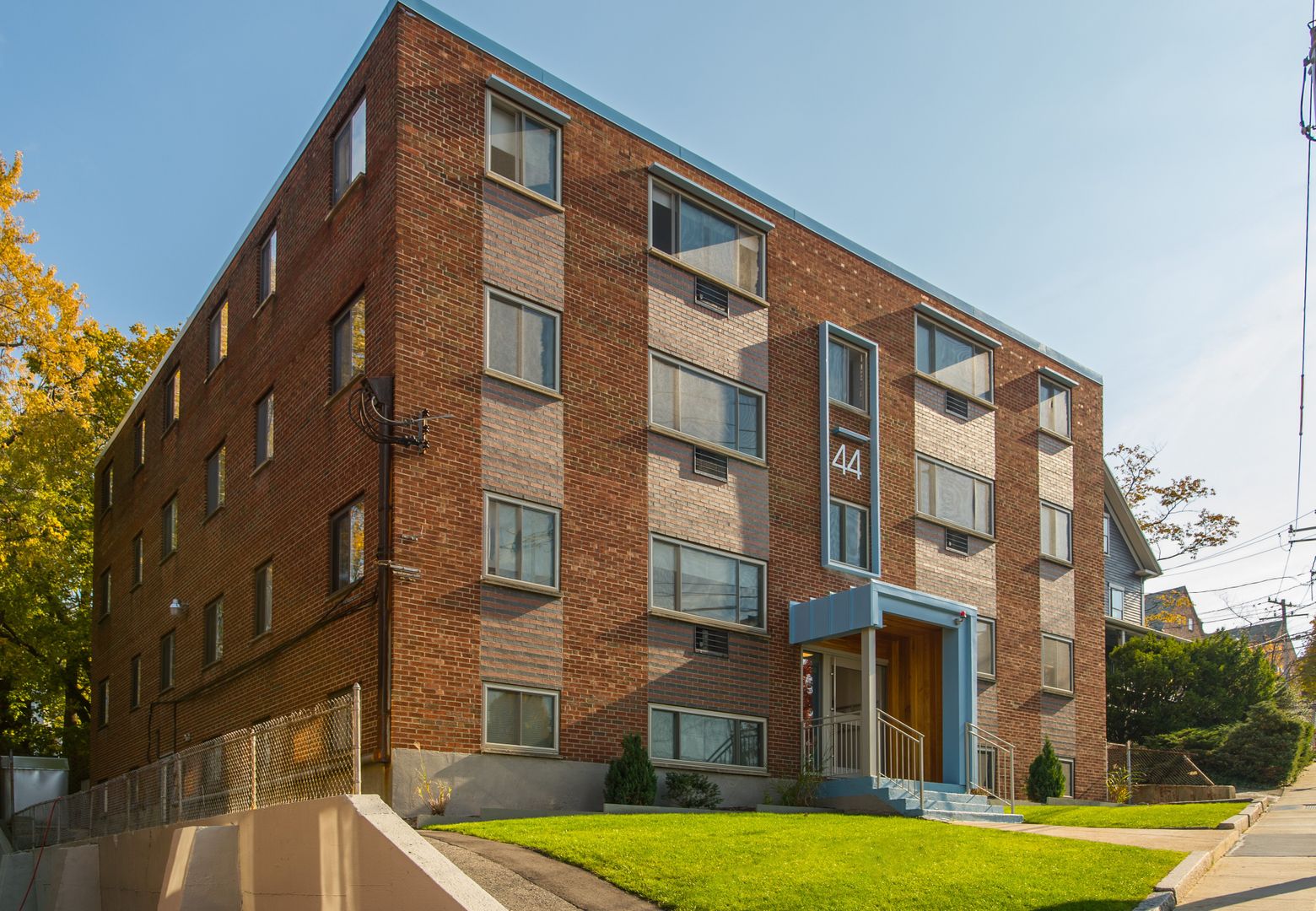 2 bed, 1 bath apartment for rent at 44 Parker Hill Ave Unit 8, Mission Hill