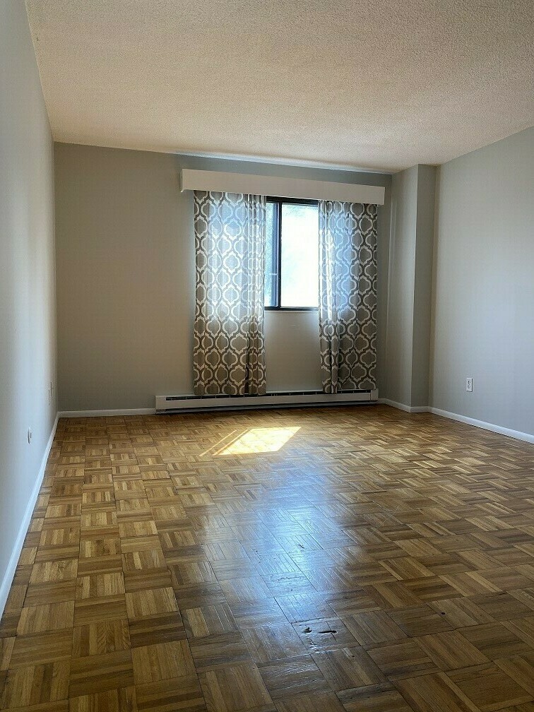 2353 Massachusetts Ave, North Cambridge