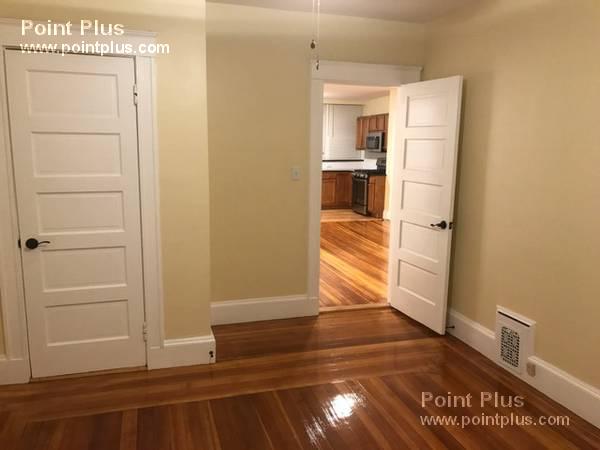 332 Beacon St, Ward Two