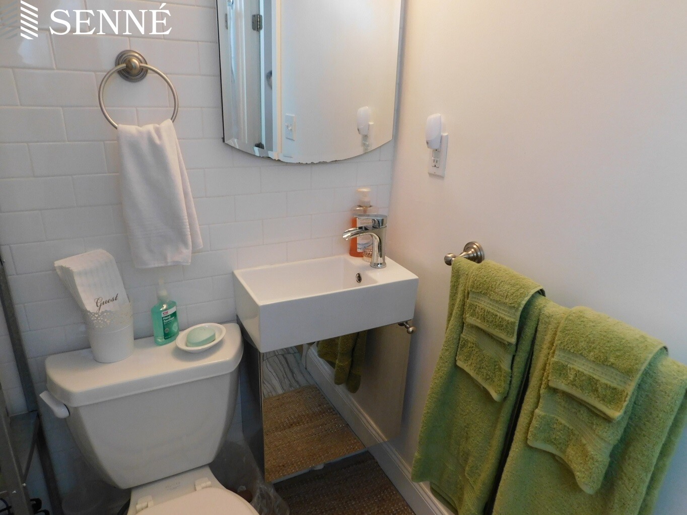 3 bed, 1 bath apartment for rent at 54 A Garfield St Unit Apt 2, Baldwin — photo 5 of 6