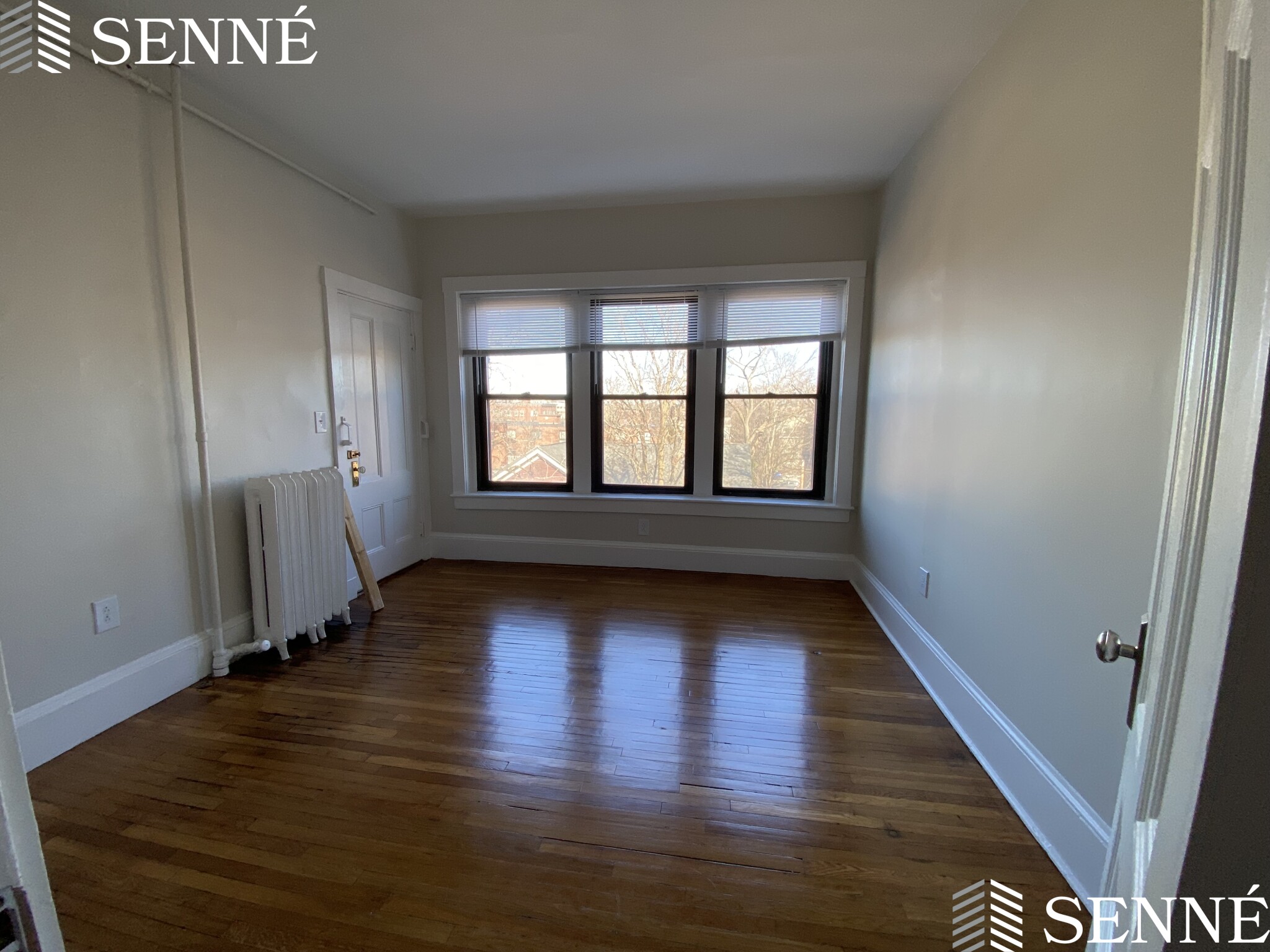 1039 Massachusetts Ave, Harvard Square