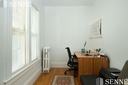 25 Highland Ave, Mid-Cambridge