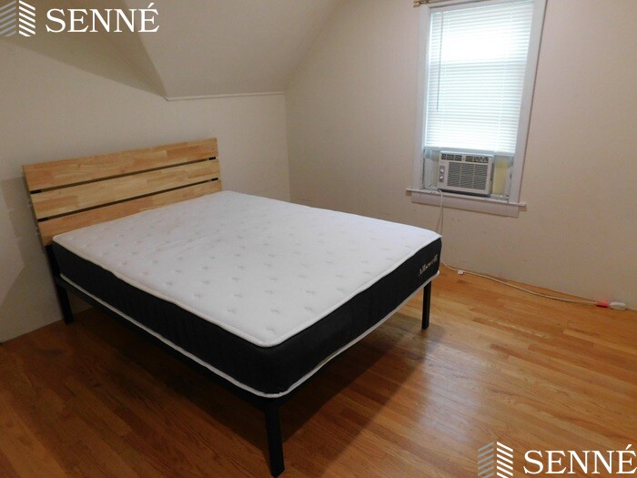 51 Porter Circle, North Cambridge