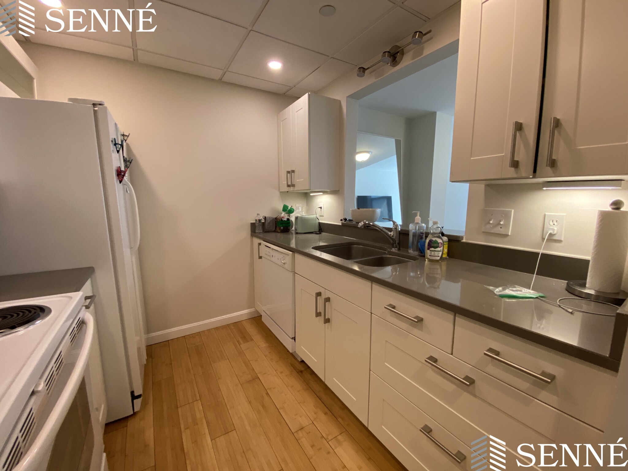 1008 Massachusetts Ave, Riverside