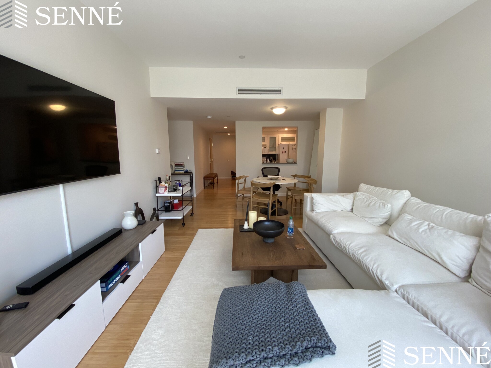 1008 Massachusetts Ave, Riverside