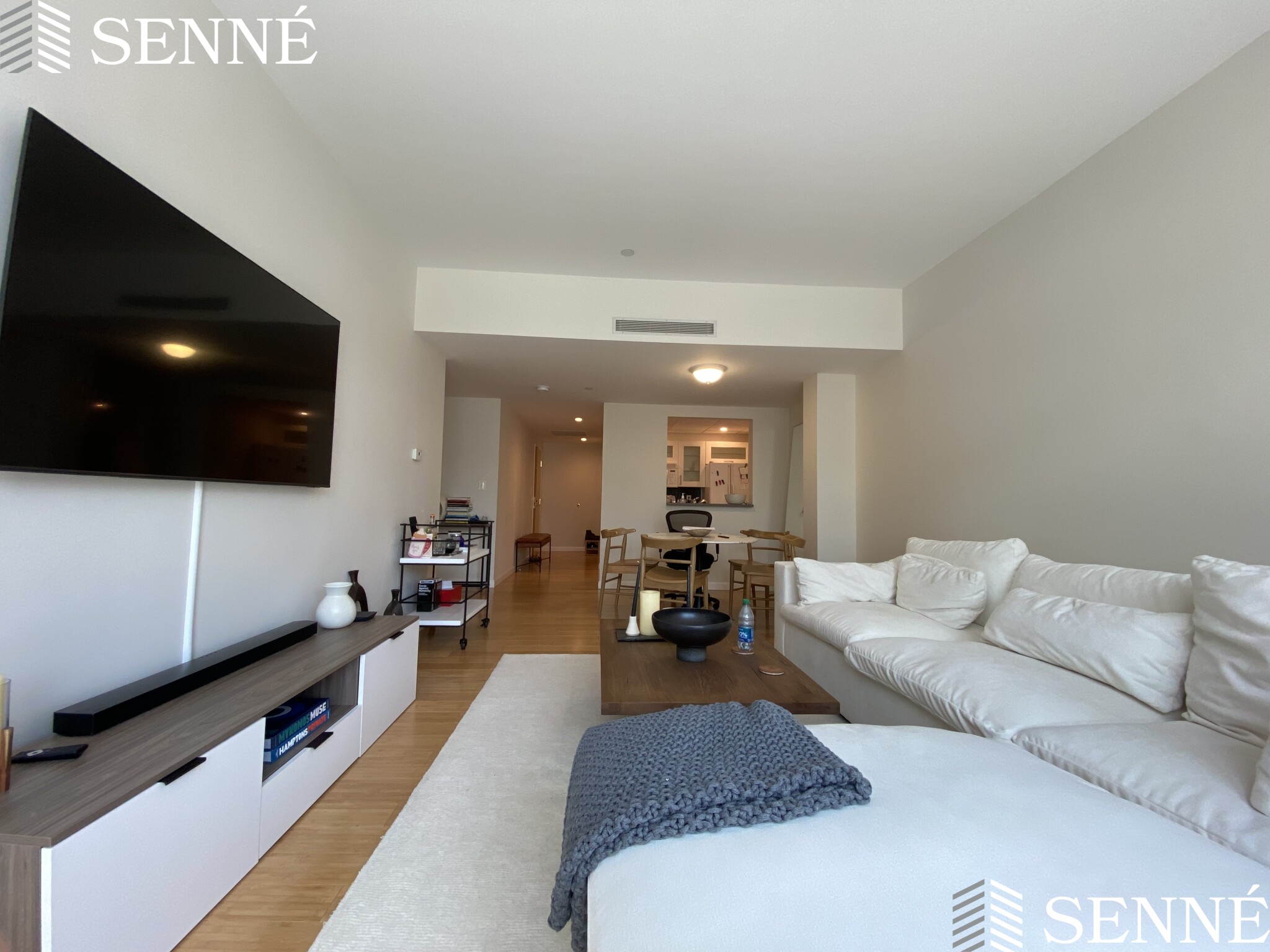 1008 Massachusetts Ave, Riverside