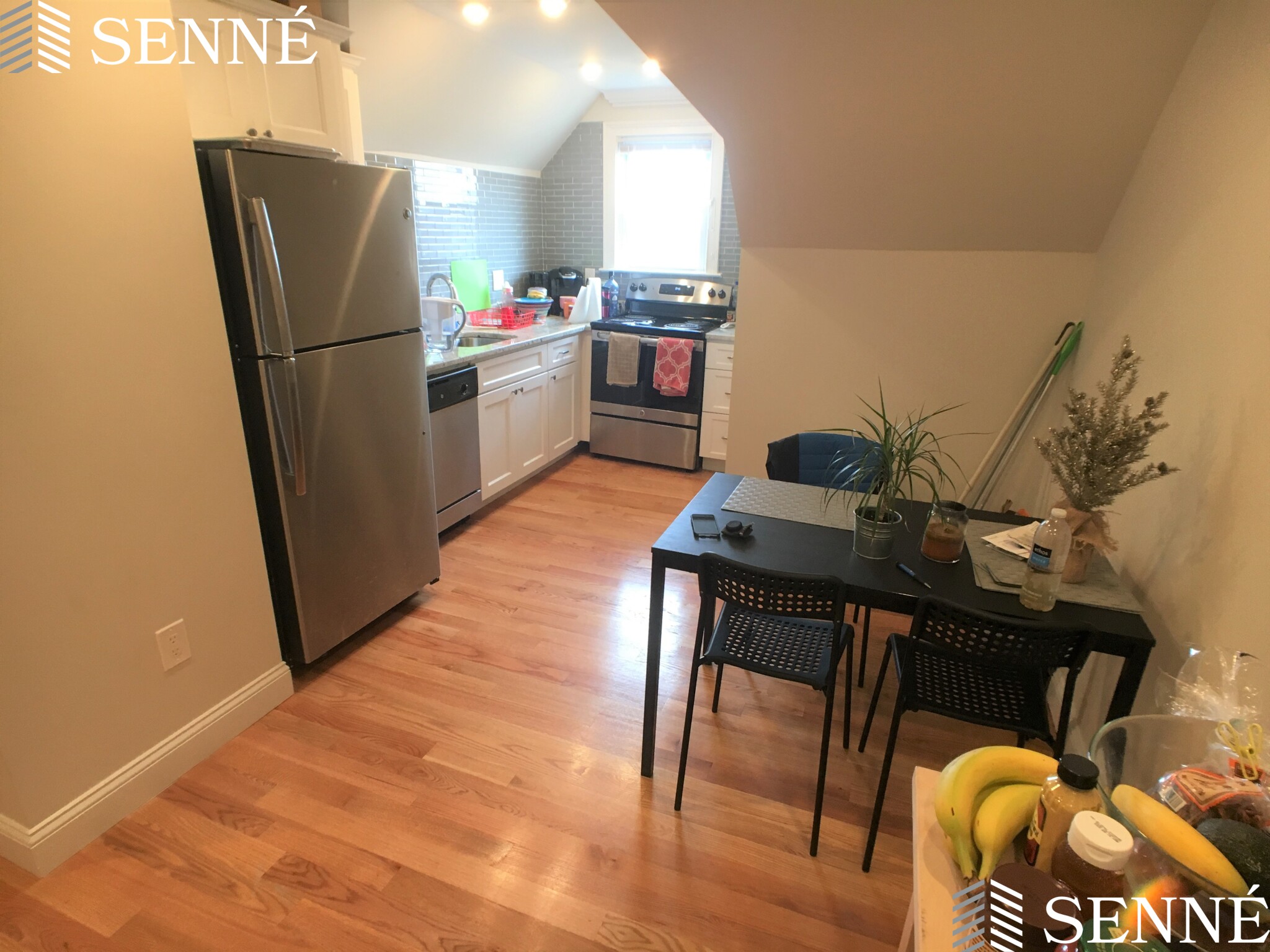 67 Temple St, Somerville