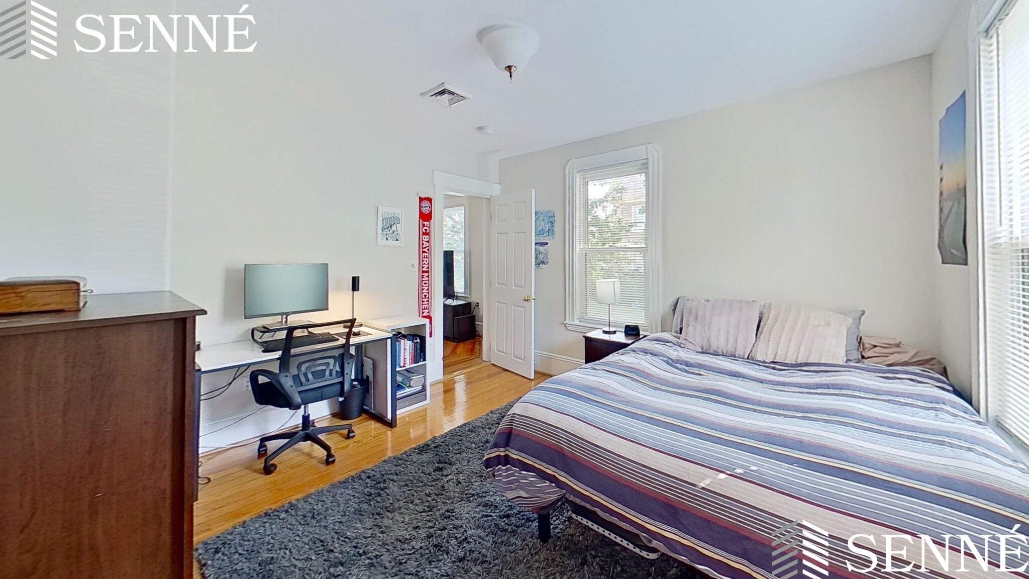 124 Cedar St, Powder House Square