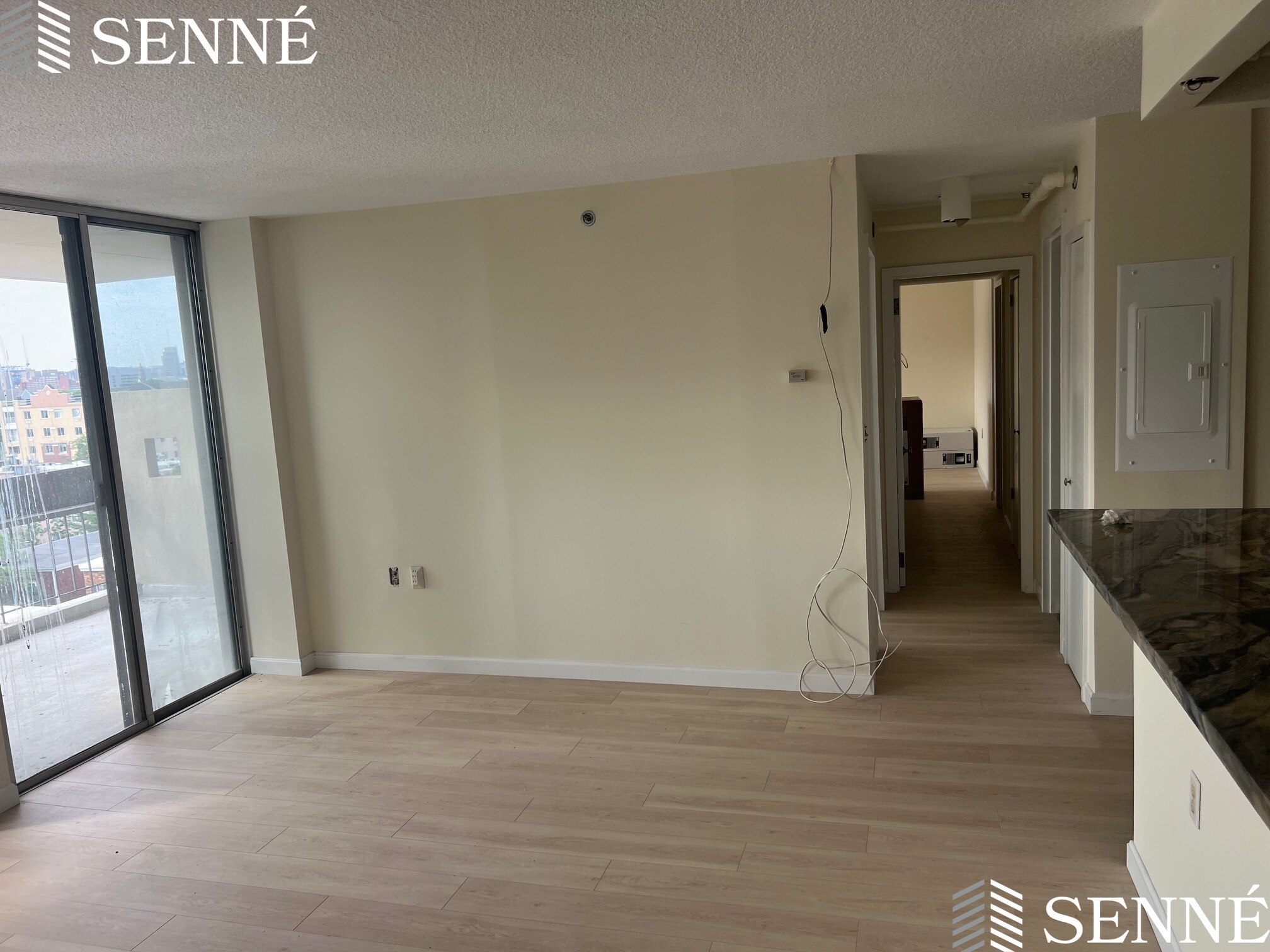 872 Massachusetts Ave, Riverside