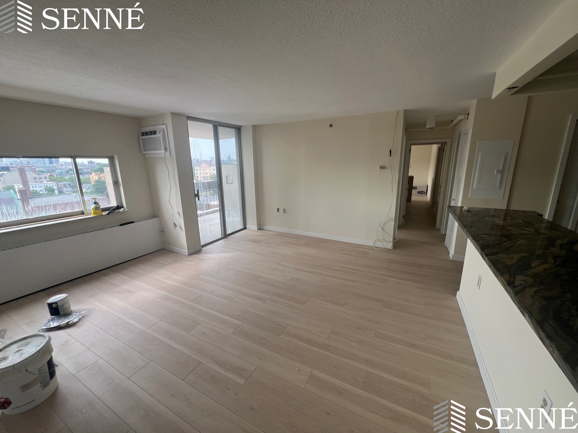 872 Massachusetts Ave, Riverside