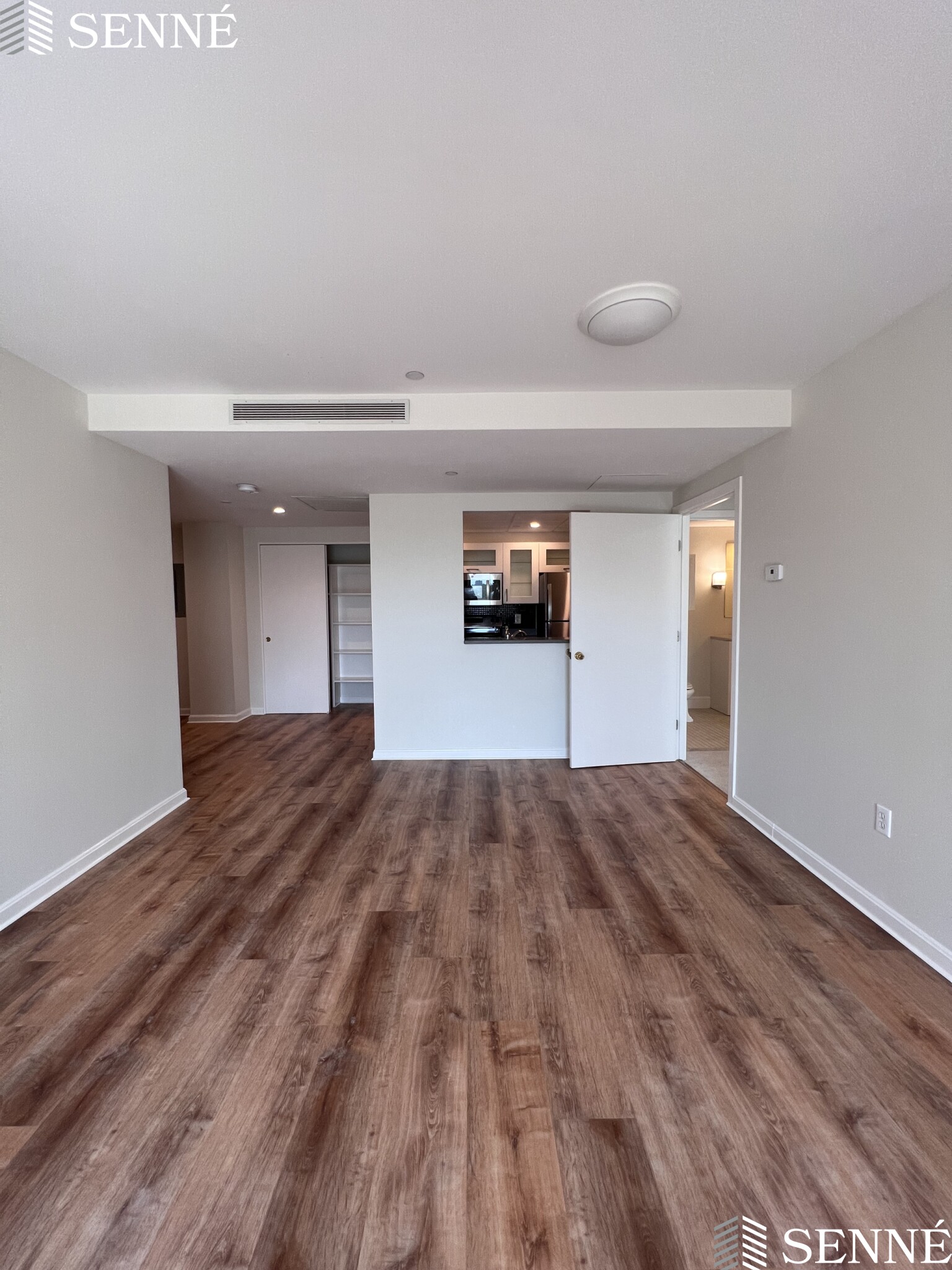 1008 Massachusetts Ave, Riverside