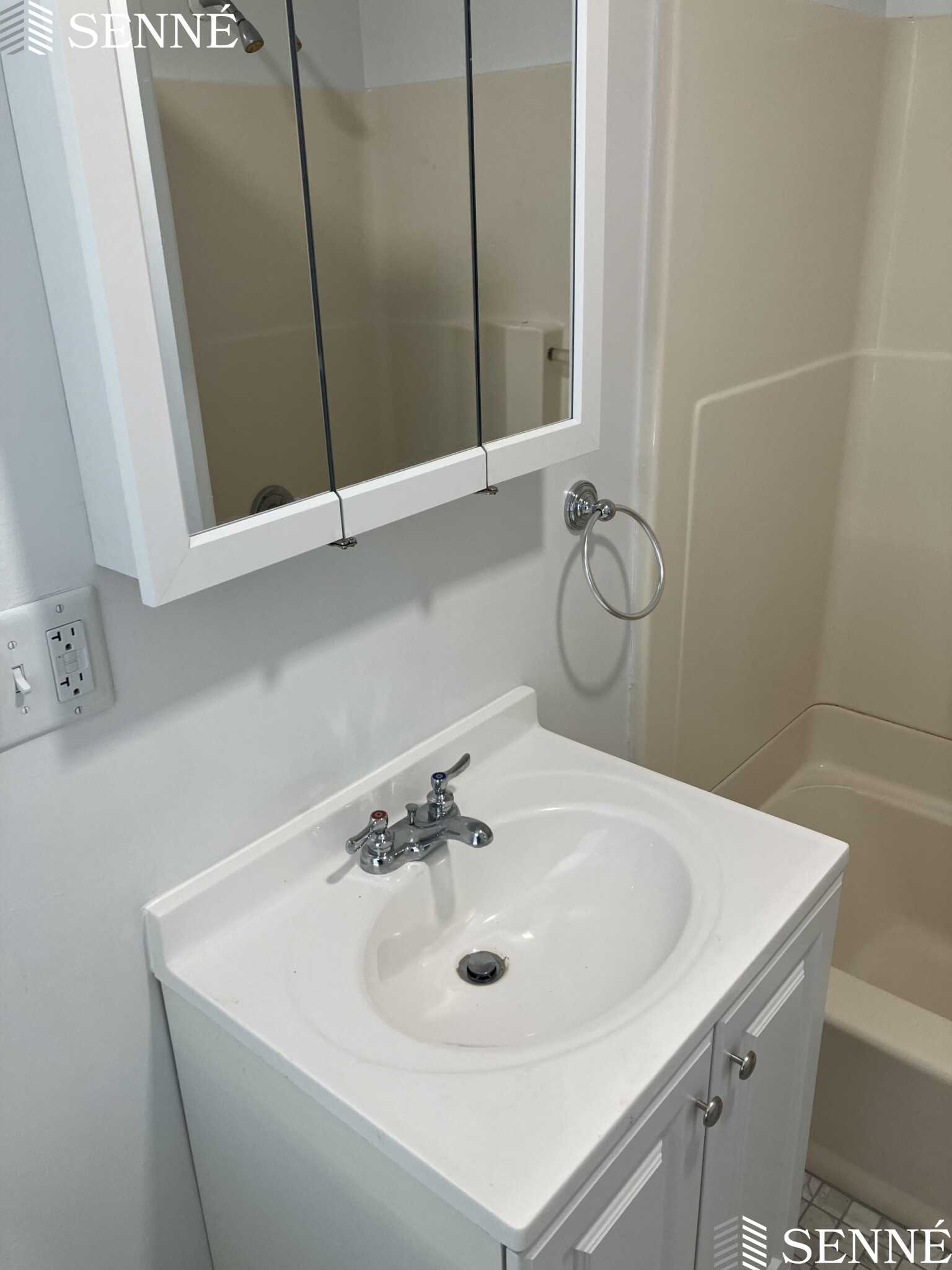 35 Davis Sq, Davis Square