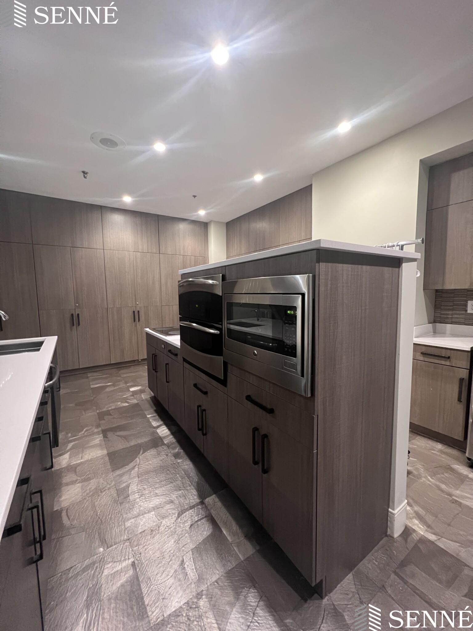 145 Commercial St, North End