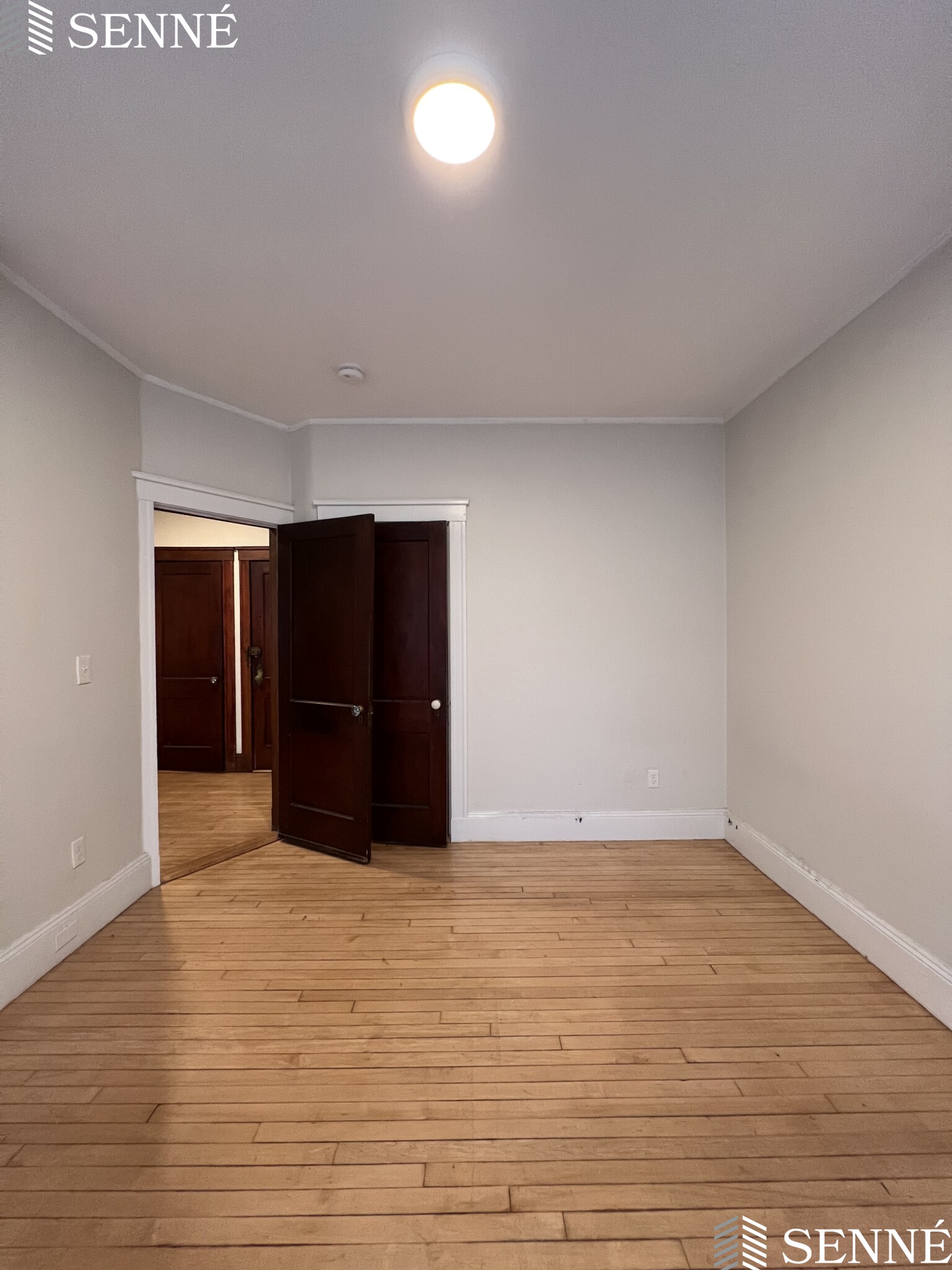 5 Linnaean St, Neighborhood Nine