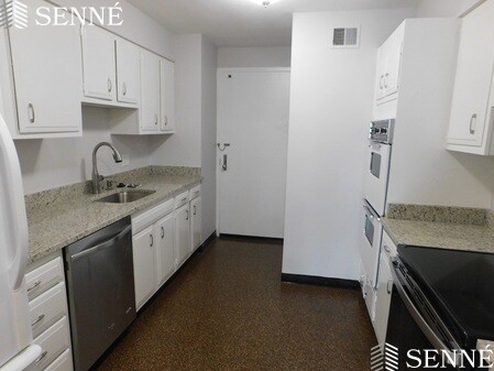 19 Chauncy St, Neighborhood Nine