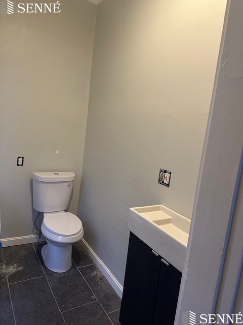 16 Howland St, Roxbury