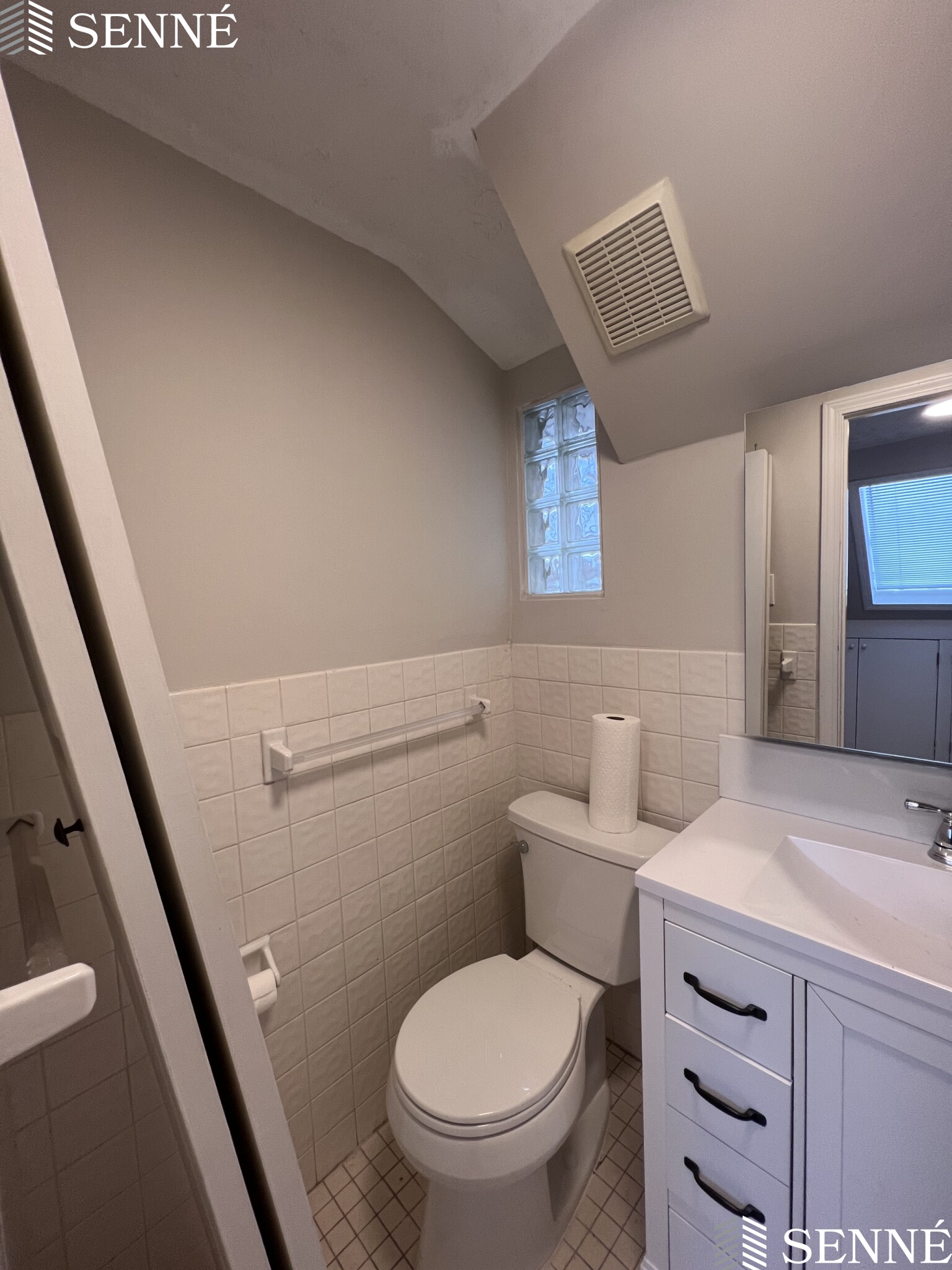 72 College Ave, Davis Square