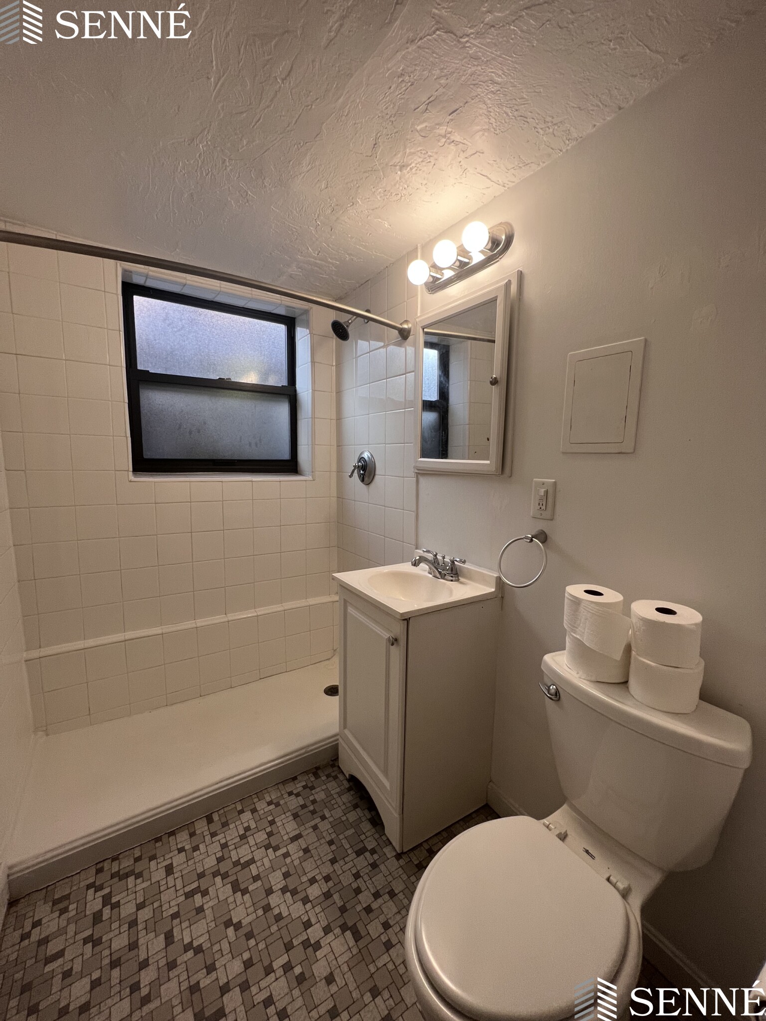 48 A Harvard Ave, Harvard Avenue