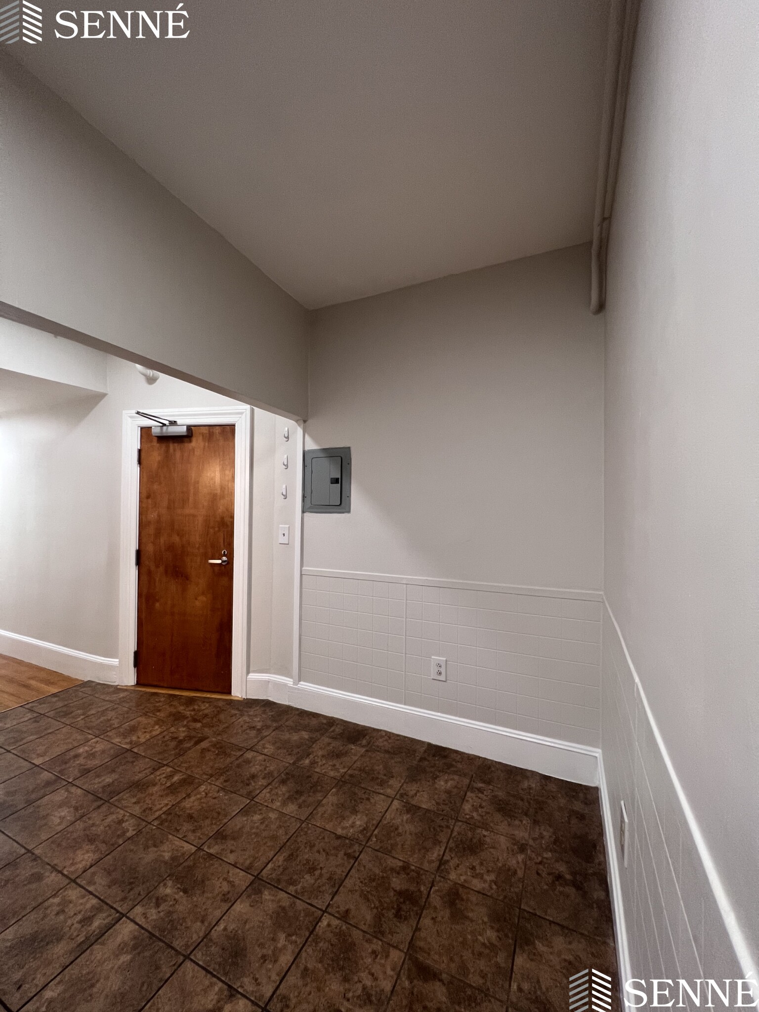 1039 Massachusetts Ave, Mid Cambridge