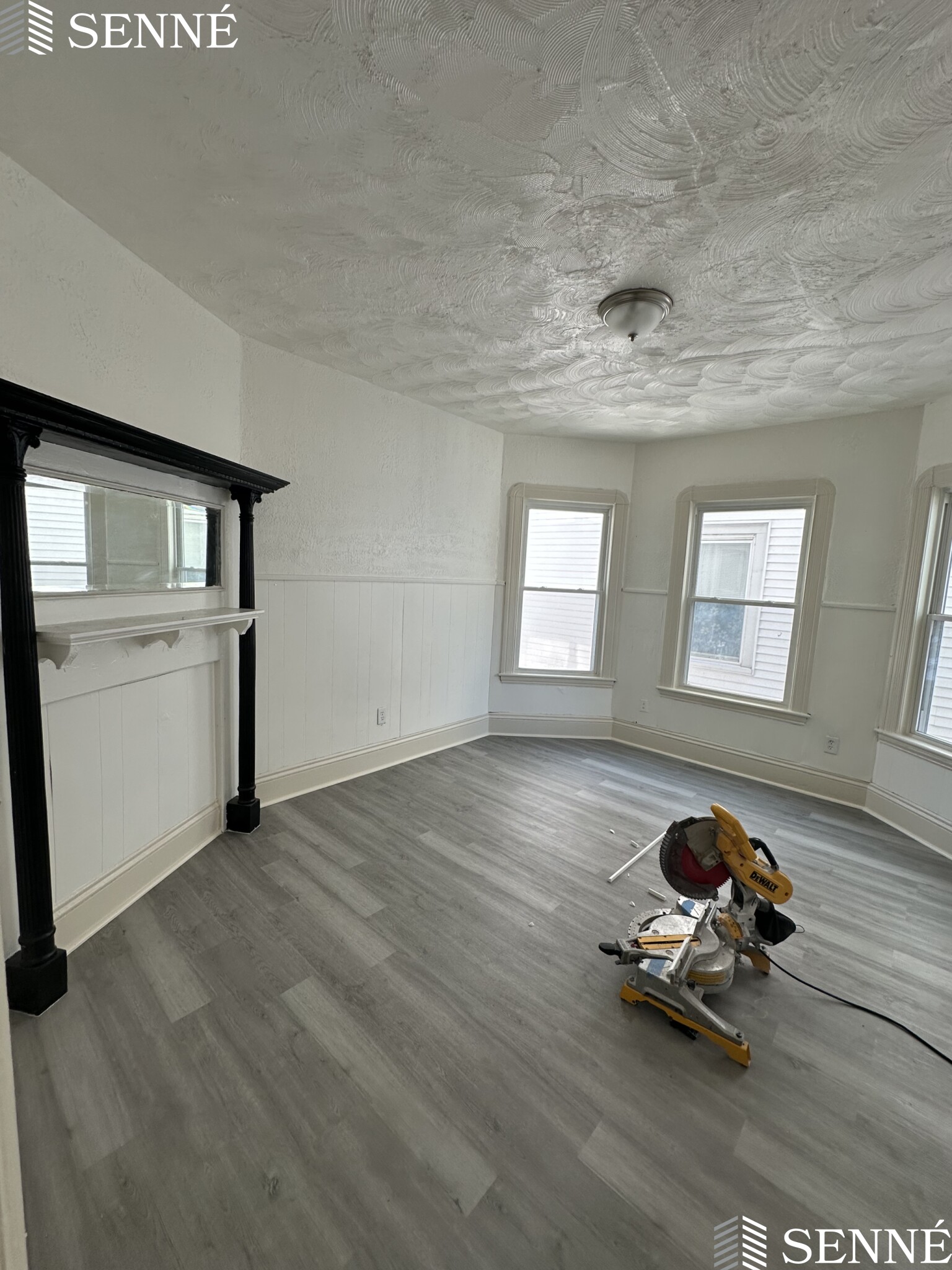 12 Danube St, Roxbury