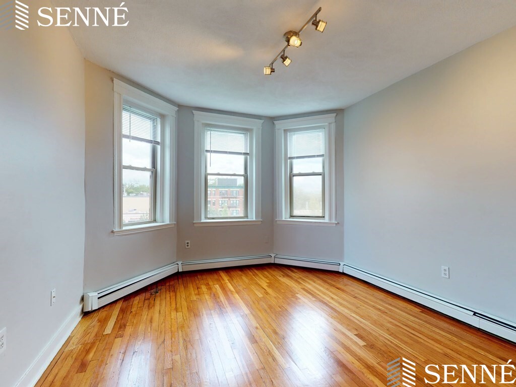 1673 Commonwealth Ave, Brighton