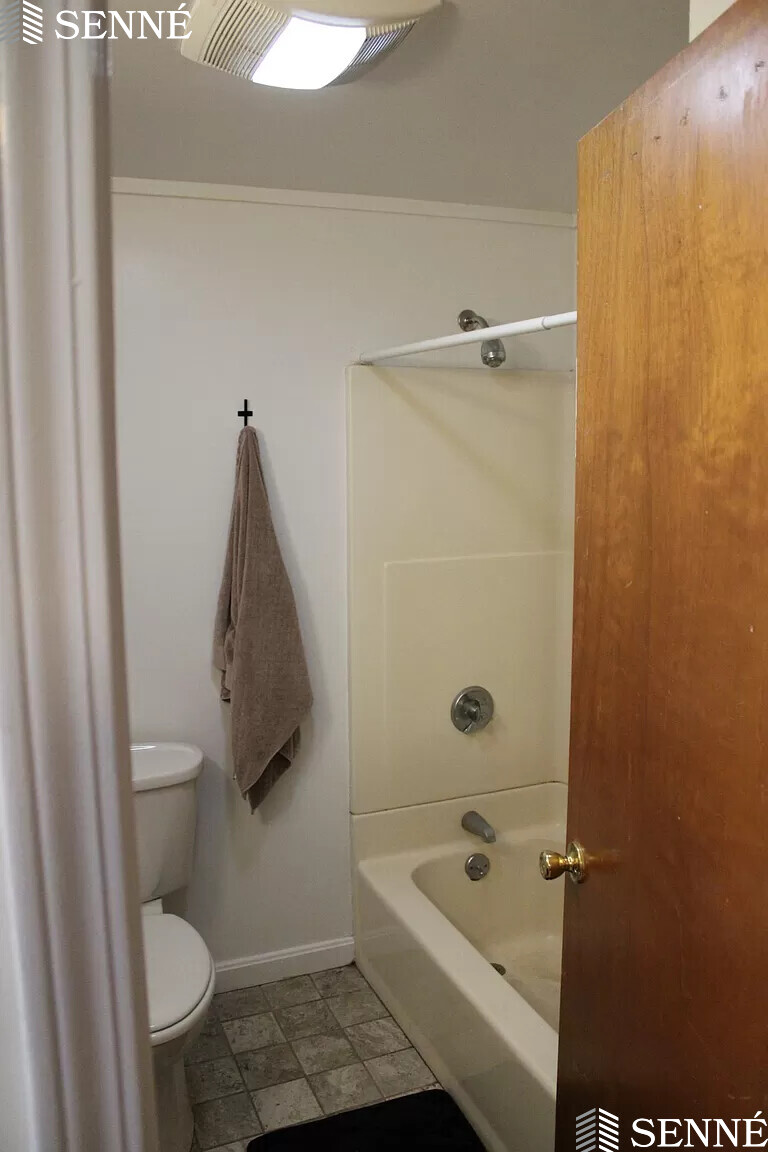 35 Davis Sq, Davis Square