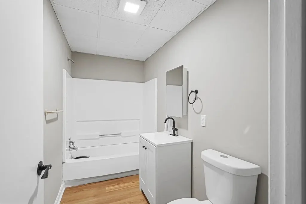 100 Appleton St, Lowell