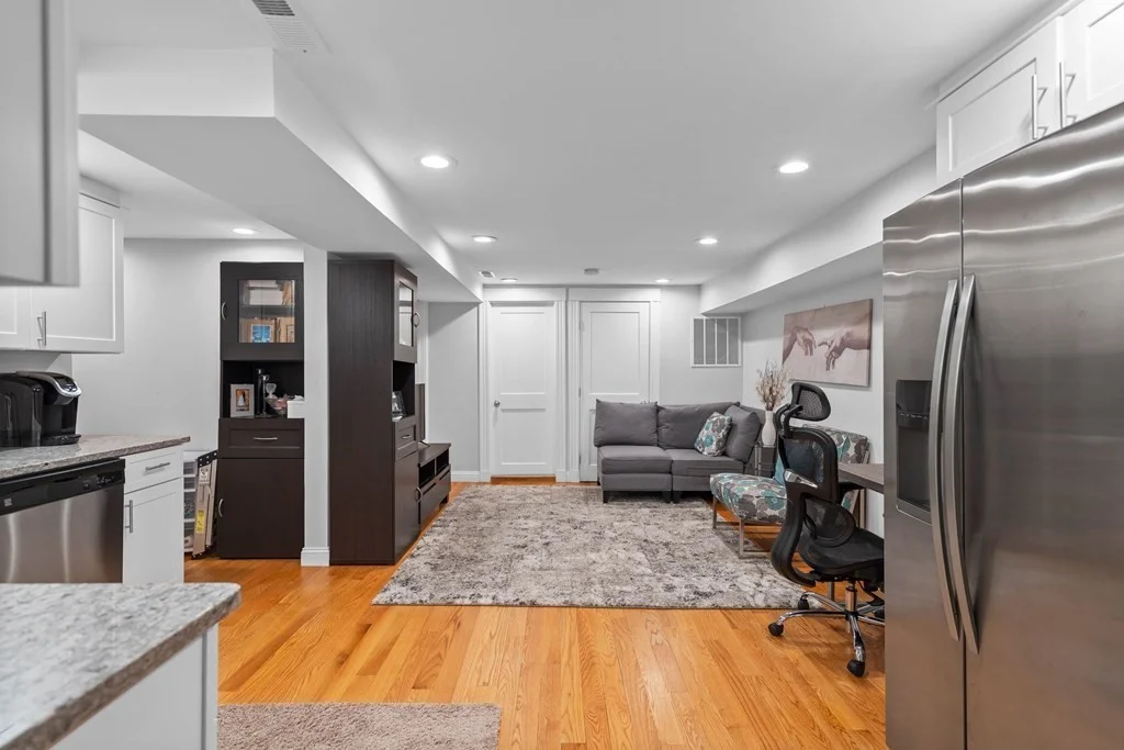 64 Waltham St, Watertown