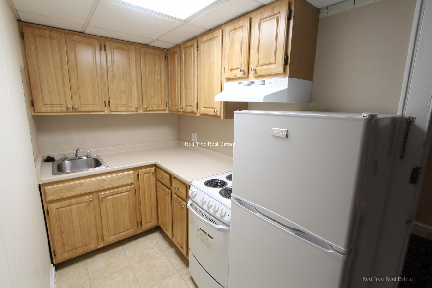 62 Boylston St, Midtown