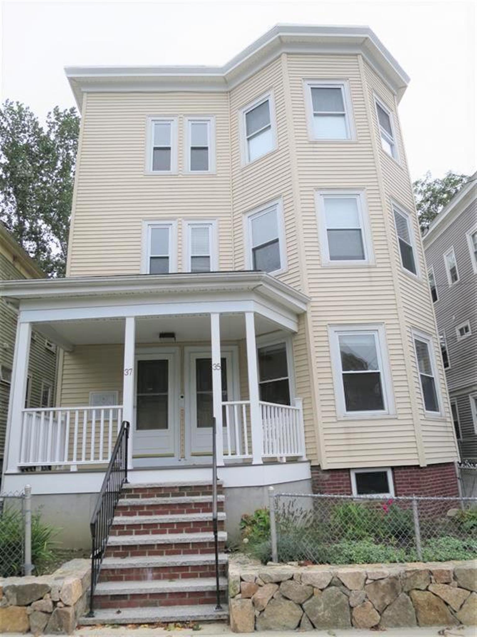 3 bed, 1 bath apartment for rent at 35 Hancock St Unit 1A, Davis Square — photo 2 of 14
