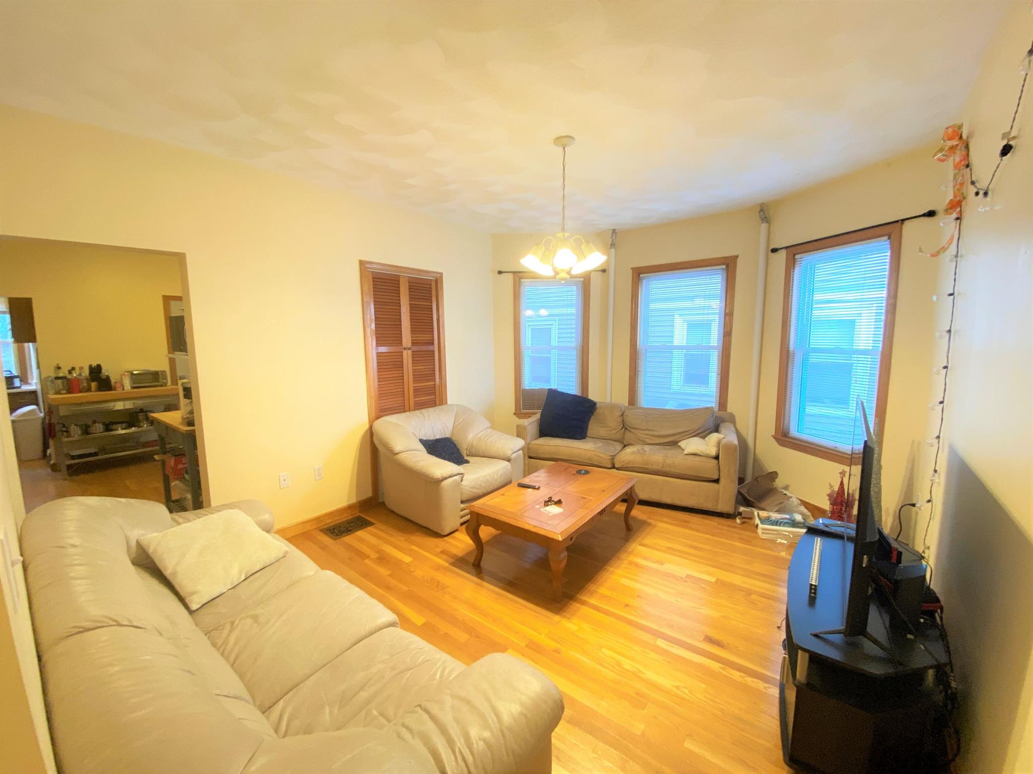 3 bed, 1 bath apartment for rent at 35 Hancock St Unit 1A, Davis Square — photo 5 of 14