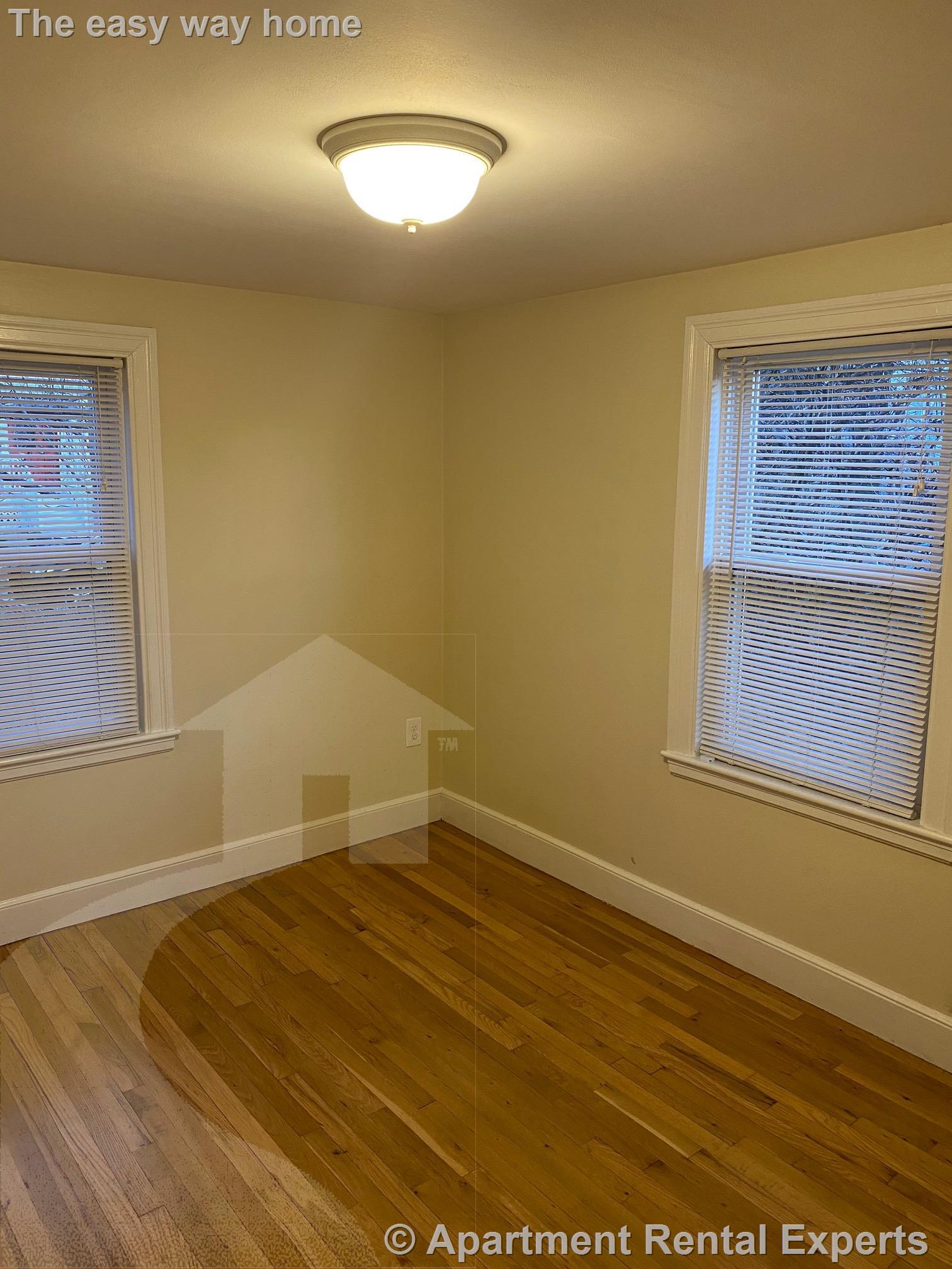 28 Linden Ave, Porter Square