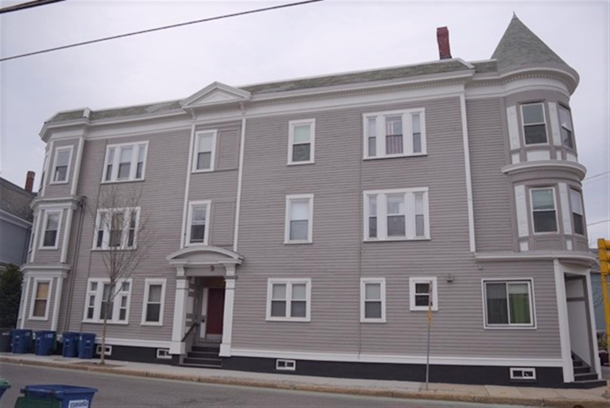 2.5 bed, 1 bath apartment for rent at 256 Summer St Unit 1L, Spring Hill — photo 10 of 10