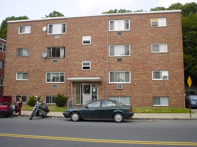 2 bed, 1 bath apartment for rent at 365 Faneuil St Unit 11, Brighton — photo 2 of 2