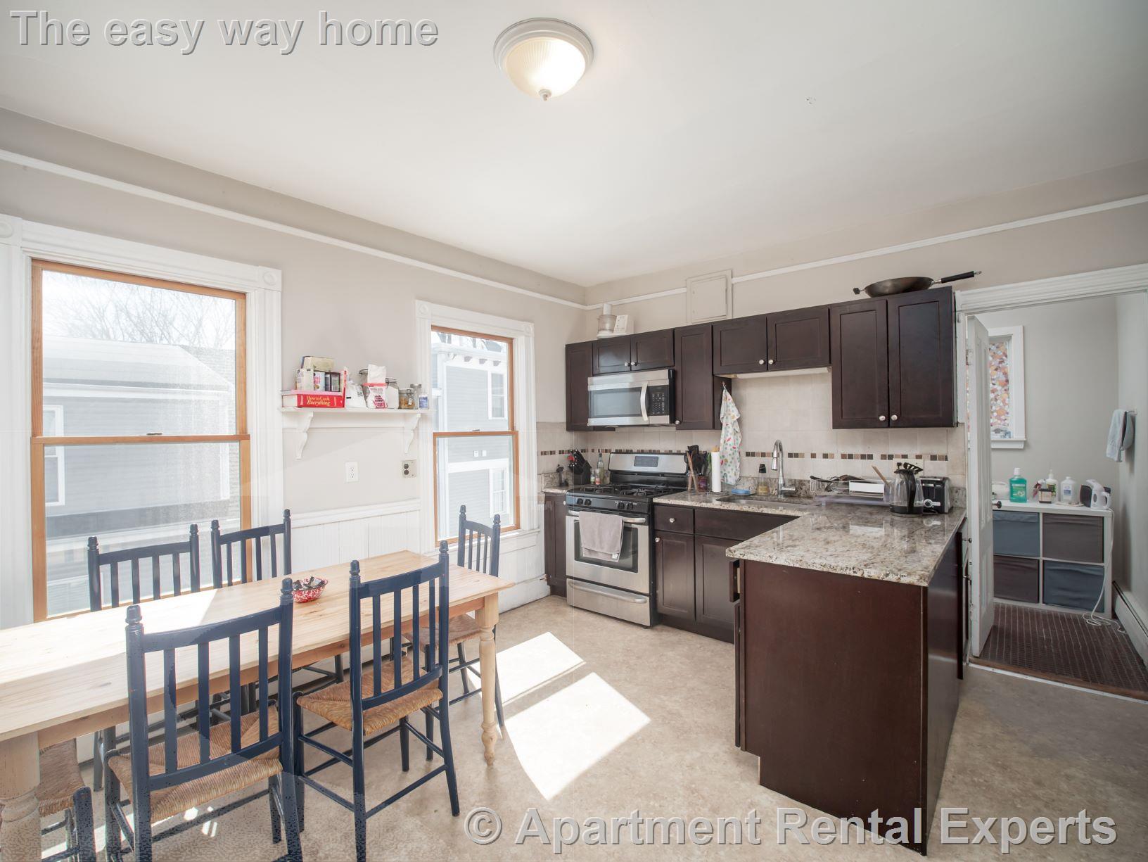 318 Beacon St, Porter Square