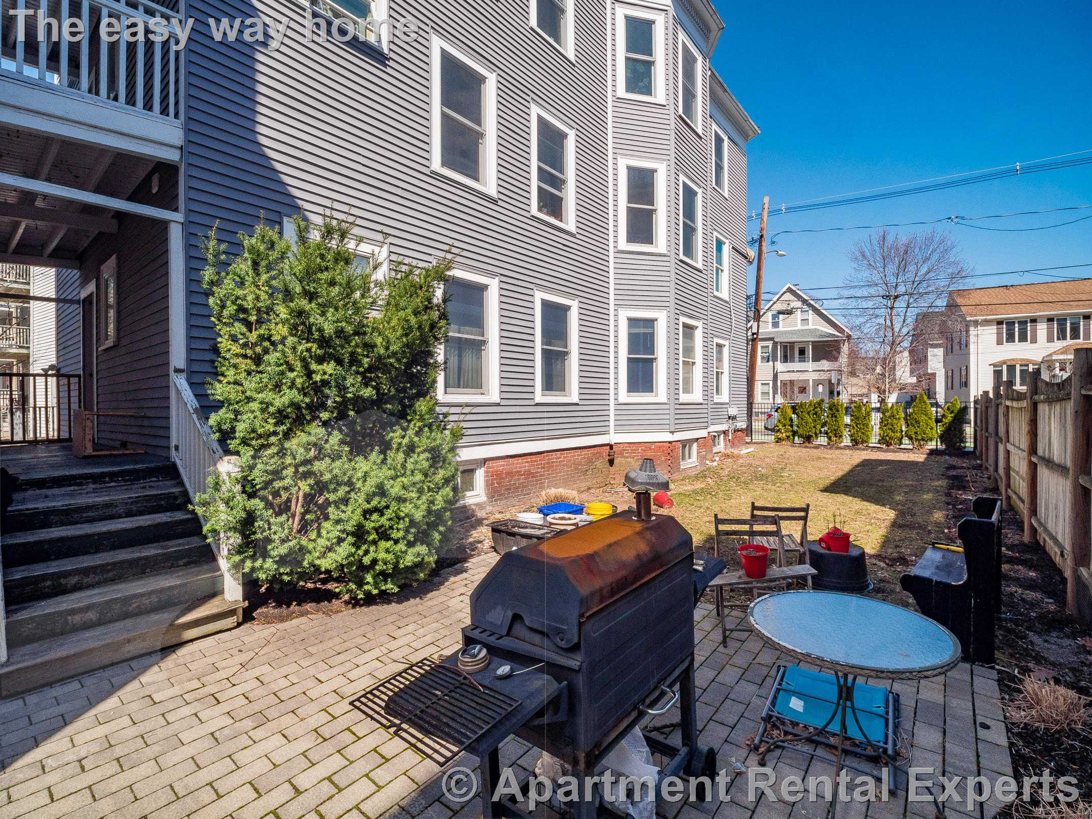 318 Beacon St, Ward Two