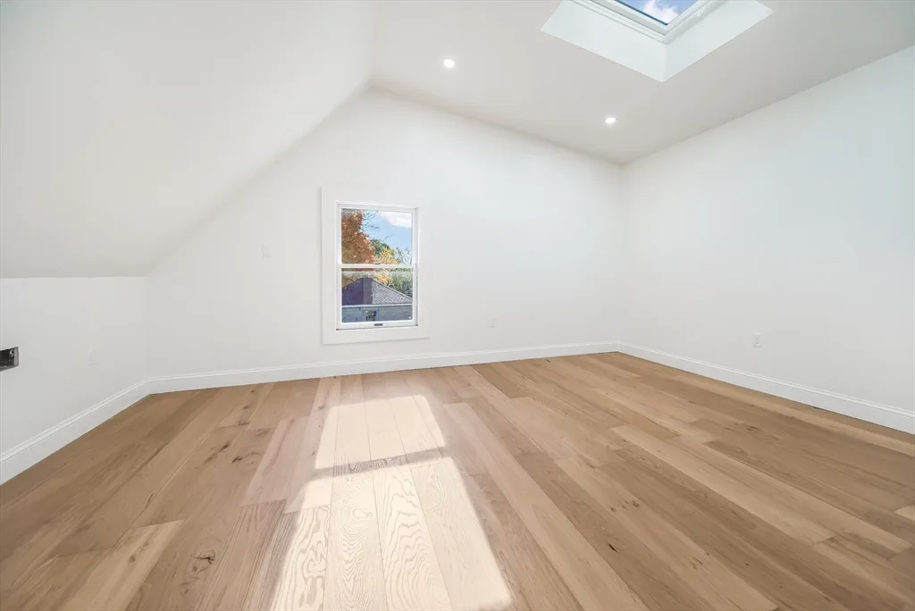 9-11 Knollin St, Malden