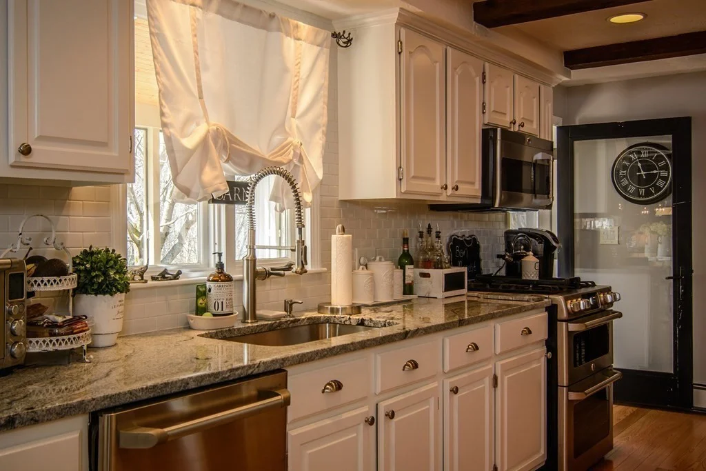 5 Deerslayer Ln, Westborough