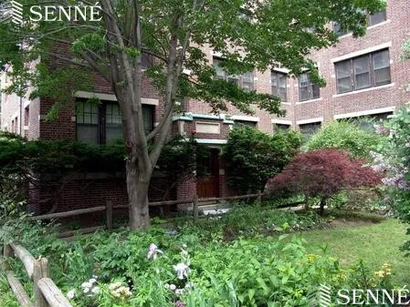 34 Ash St, West Cambridge